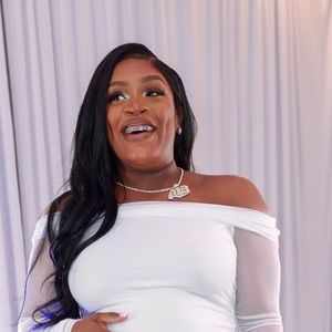 Meet your Posher, Markia